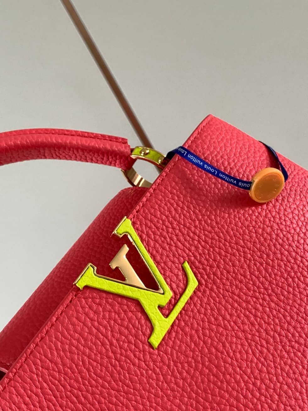 L0vis Vvtt0n Capucines BB Rose M59468 Replica Shoulder Bag