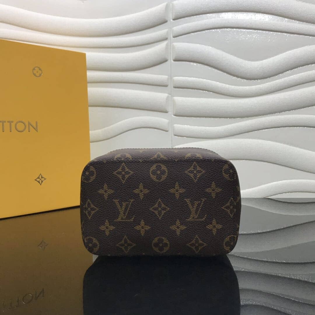 L0vis Vvtt0n Monogram Packing Cube MM Replica