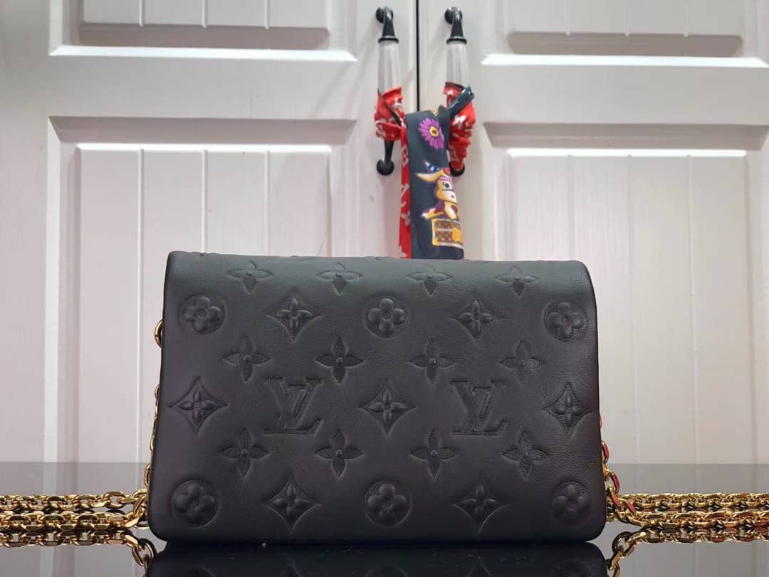 L0vis Vvtt0n Pochette Coussin Monogram Embossed Lambskin Chain Replica Bag Black