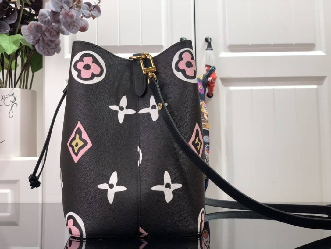 L0vis Vvtt0n Neo Noe Monogram Leather Replica Bag Black M44679