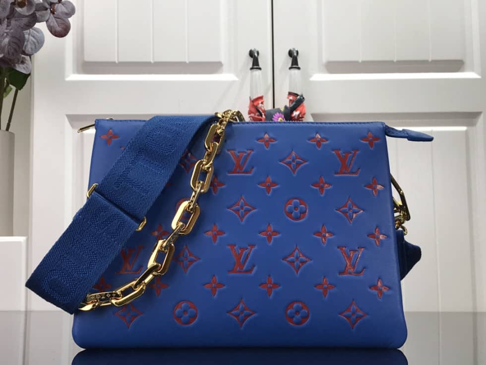 L0vis Vvtt0n Embossed Lambskin Coussin PM Blue M58628 Replica Shoulder Bag