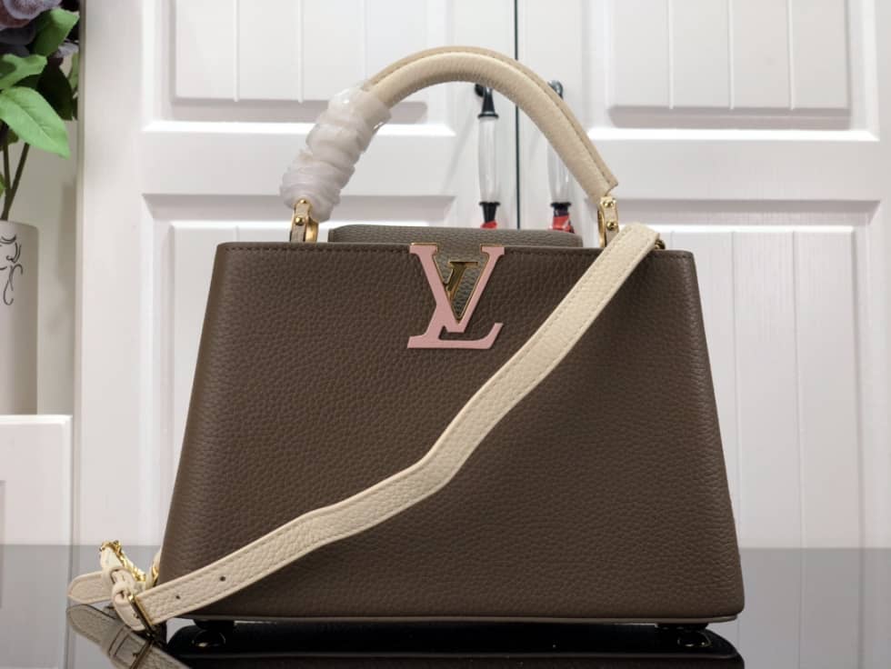 L0vis Vvtt0n Capucines BB M59709 Replica Shoulder Bag