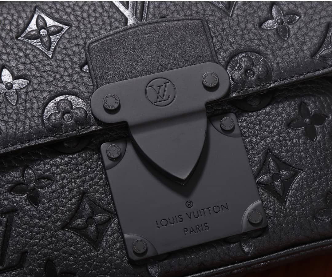 L0vis Vvtt0n S Lock Sling Crossbody Bag Replica Black M58487