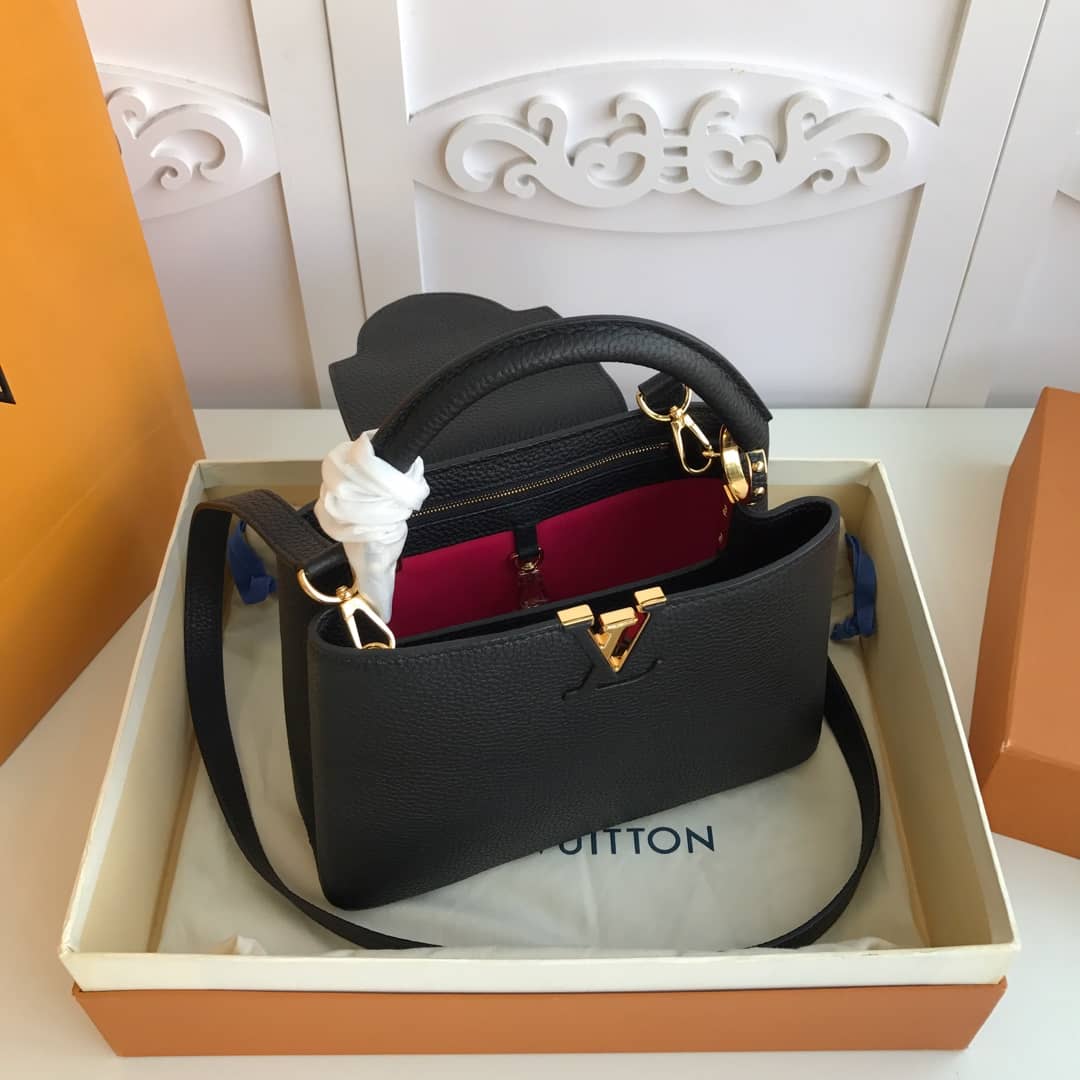 L0vis Vvtt0n Capucines MM Bag Replica Black M48864