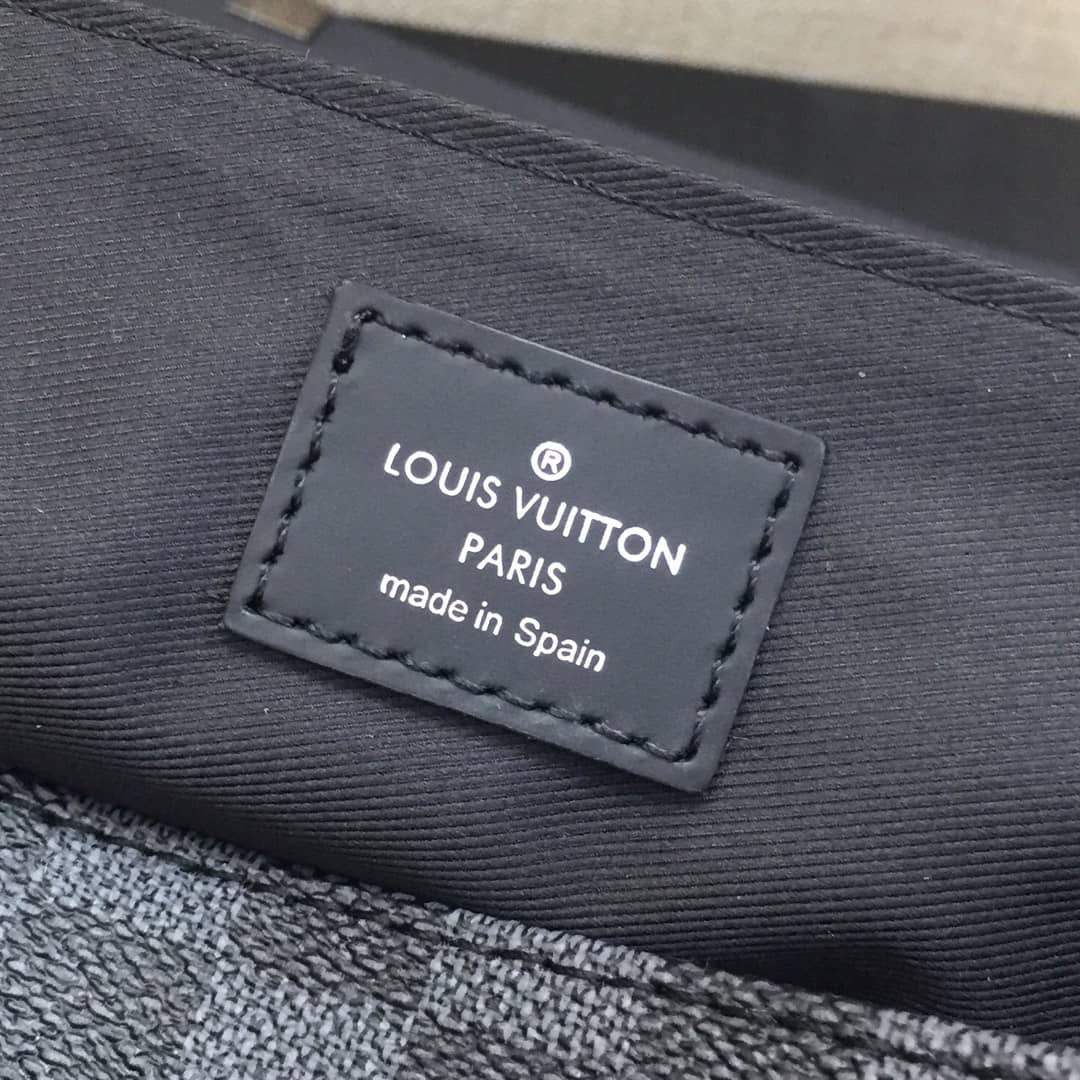 L0vis Vvtt0n Damie Grafit Alps District PM Messenger Bag Replica N40040