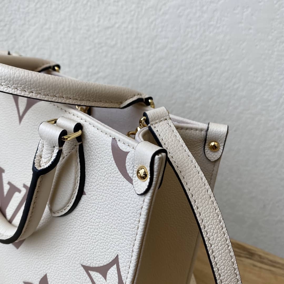 L0vis Vvtt0n Mini Onthego Tote Replica White M45560