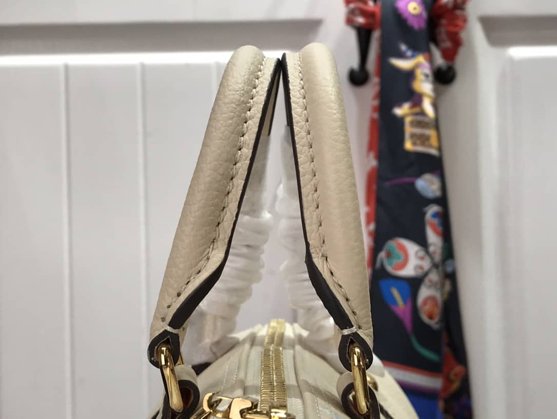 L0vis Vvtt0n Papillon BB Monogram Empreinte Leather Replica Bag M45708