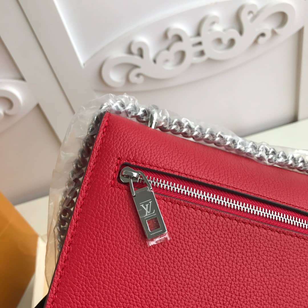 L0vis Vvtt0n MyLockMe BB Calf Chain Replica Shoulder Bag Red M51418