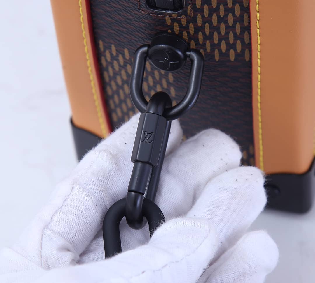 L0vis Vvtt0n Nigo Soft Trunk Damier Monogram Replica Shoulder Bag N40381