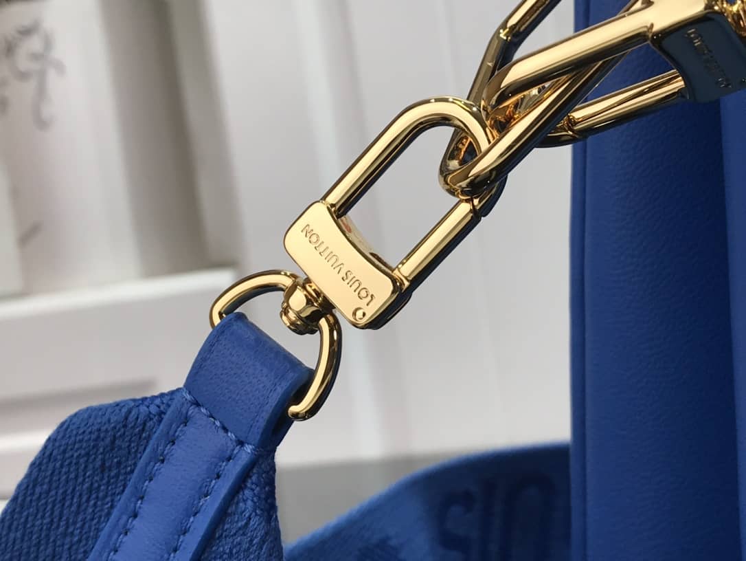 L0vis Vvtt0n Embossed Lambskin Coussin PM Replica Bag Blue M58628