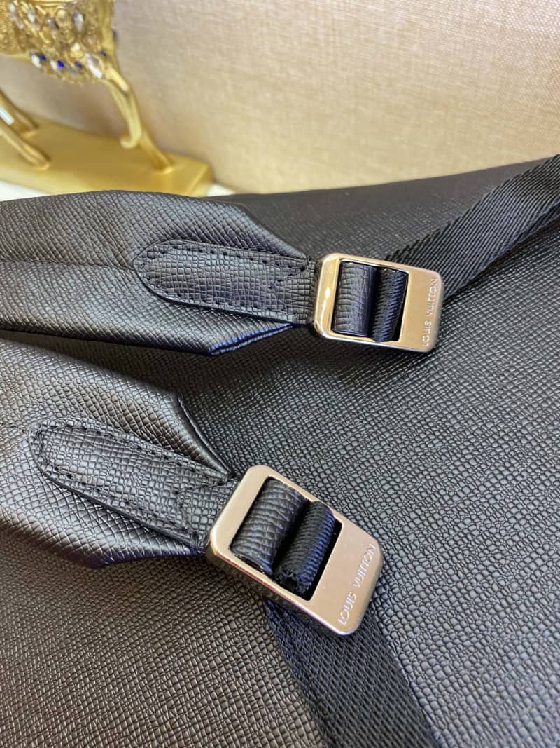 L0vis Vvtt0n Alex Taiga Leather Replica Backpack M30258