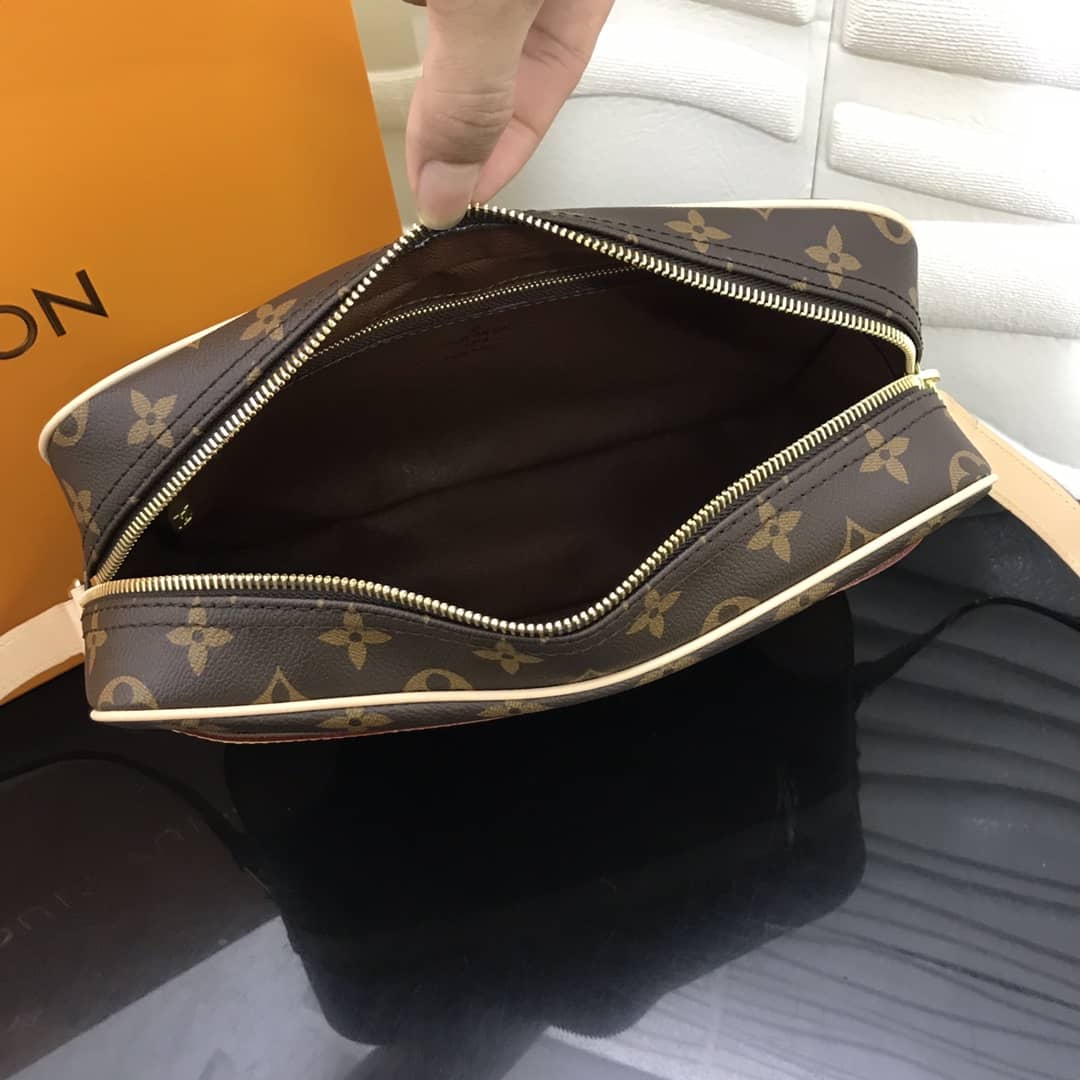 L0vis Vvtt0n Monogram Trocadero 27 Replica Shoulder Bag M51274