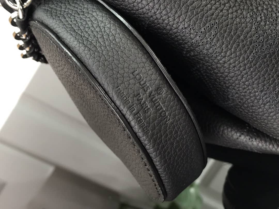L0vis Vvtt0n Bella Mahina Magnolia Leather Replica Bag Black M57068