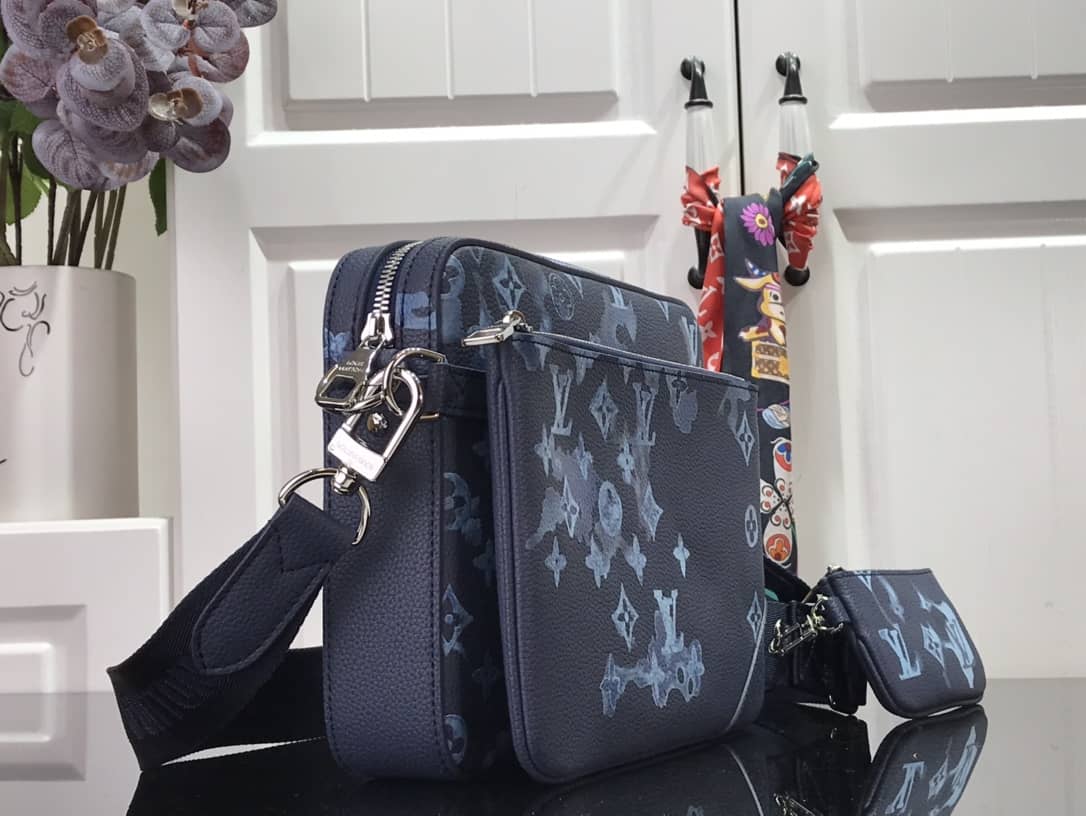 L0vis Vvtt0n Watercolor Monogram Motif Trio Messenger Bag Replica M57840
