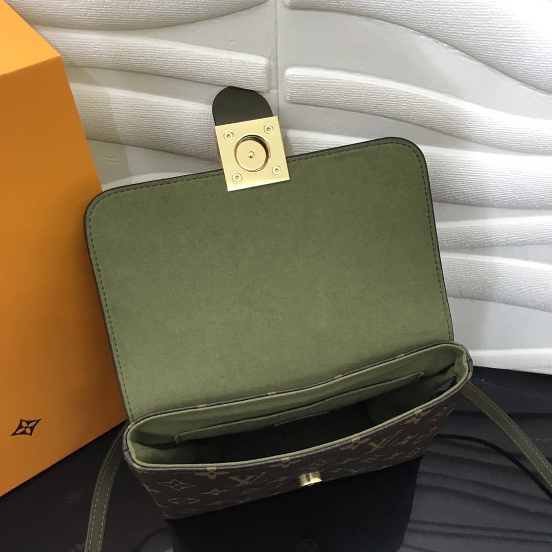 L0vis Vvtt0n Locky BB Replica Crossbody Bag Green M44321