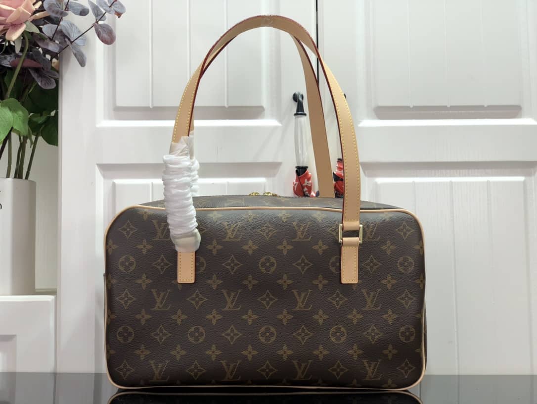 L0vis Vvtt0n Cite MM Monogram Canvas Replica Shoulder Bag M51181