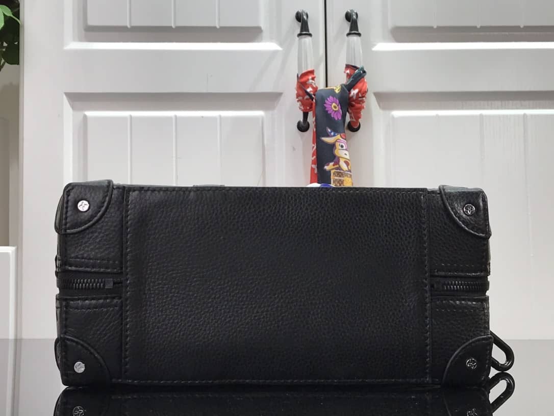L0vis Vvtt0n Speedy Soft Trunk Monogram Replica Bag M57410