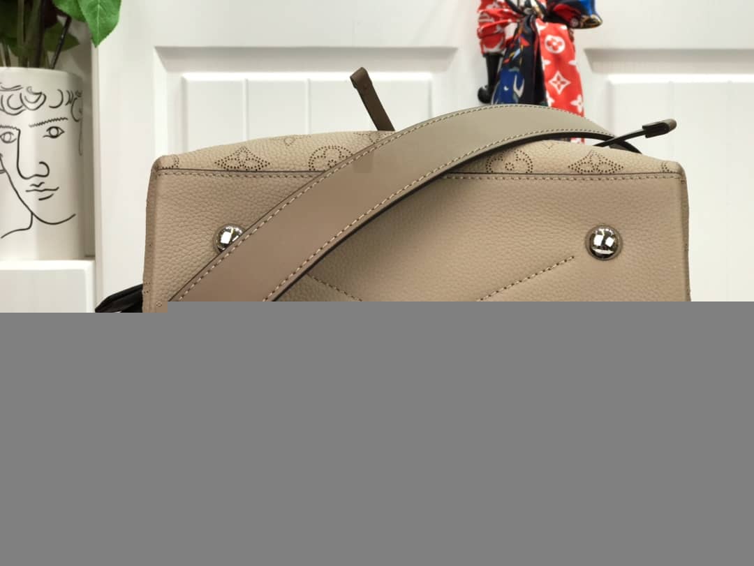 L0vis Vvtt0n Mahina Muria Replica Handbag Gray M55801