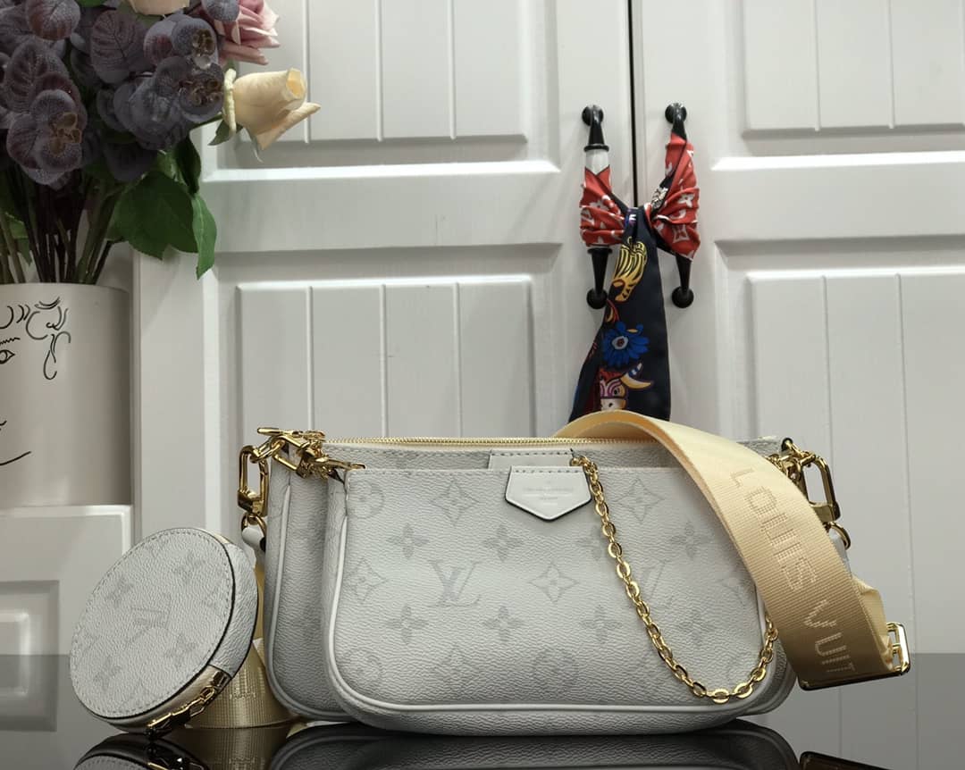 L0vis Vvtt0n Monogram Canvas Multi Pochette Replica White M44823