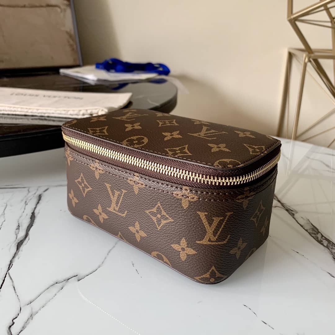 L0vis Vvtt0n Packing Cube PM Monogram Canvas Replica Bag M43688
