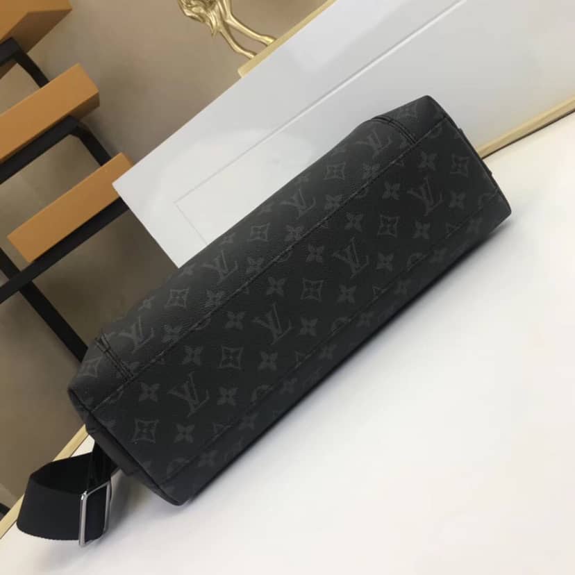 L0vis Vvtt0n Odyssey Monogram Eclipse MM Messenger Bag Replica M44224