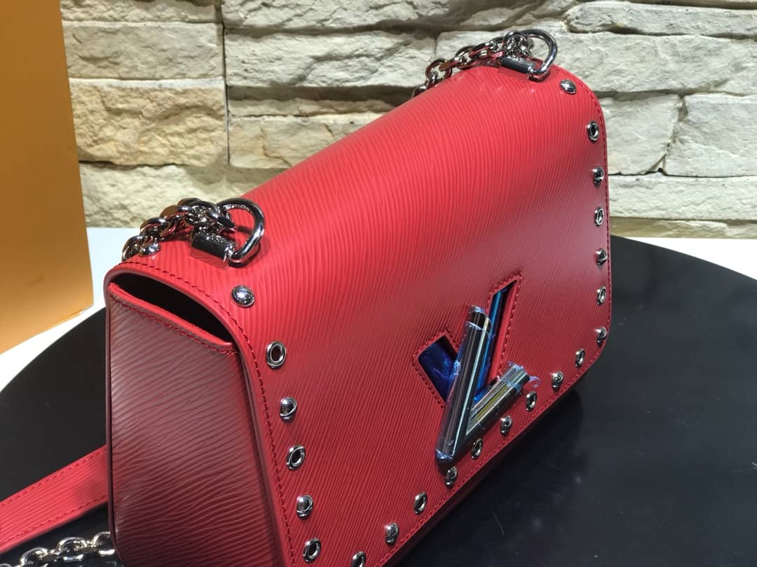 L0vis Vvtt0n AAA Replica Twist MM Chain Shoulder Bag