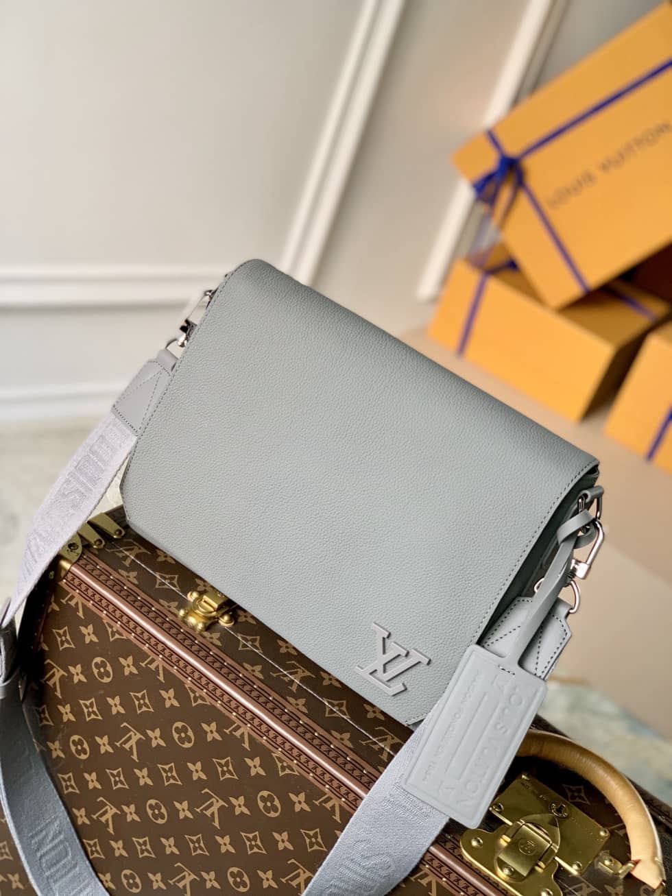 L0vis Vvtt0n Aerogram Calfskin Gery M59327 Replica Messenger Bag