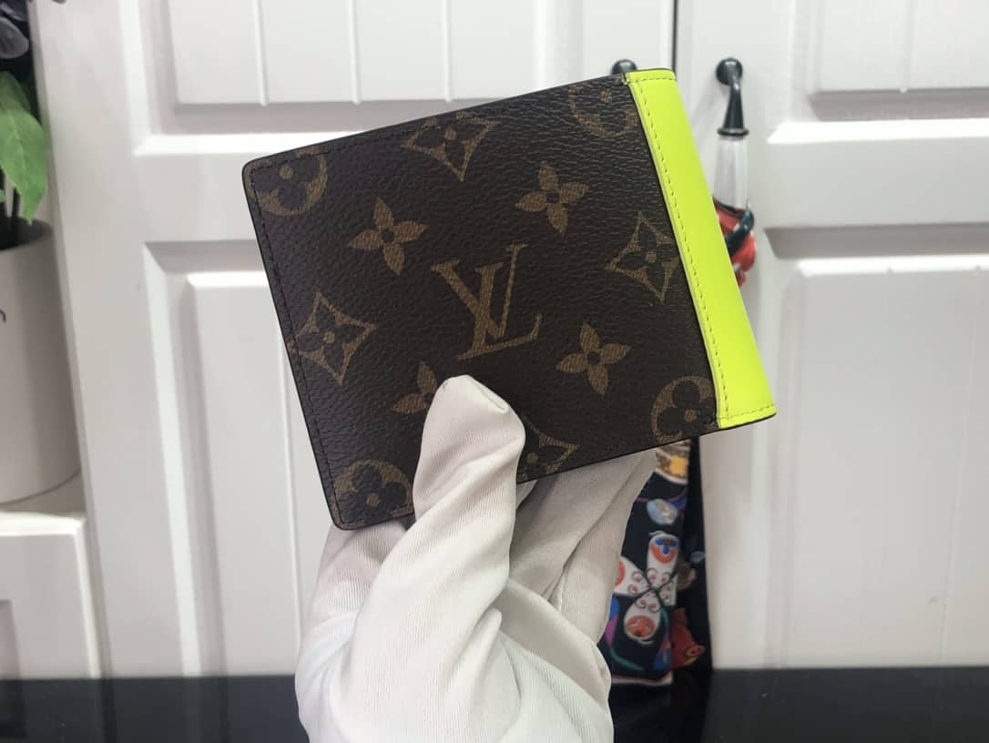 L0vis Vvtt0n Monogram Multiple Bifold Wallet Replica Yellow M80781