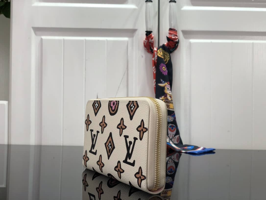 L0vis Vvtt0n Around Monogram Zippy Wallet Replica White M80683