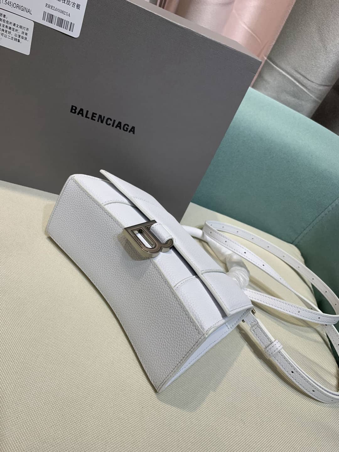 Ba1en*iaga Hourglass Leather Top Handle Replica Bag