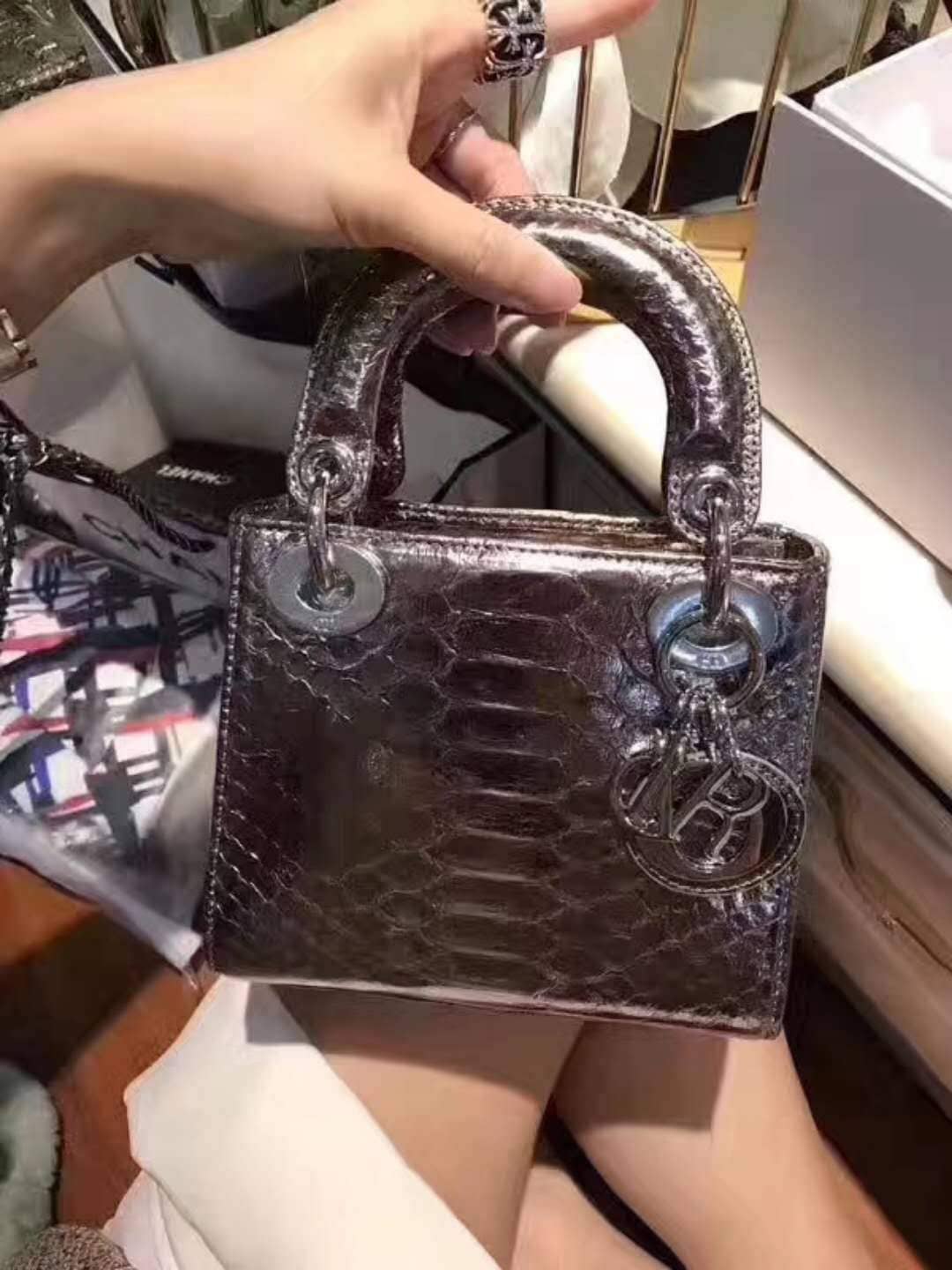 Chr1st1an D10r Lady D10r 17CM Replica Bag