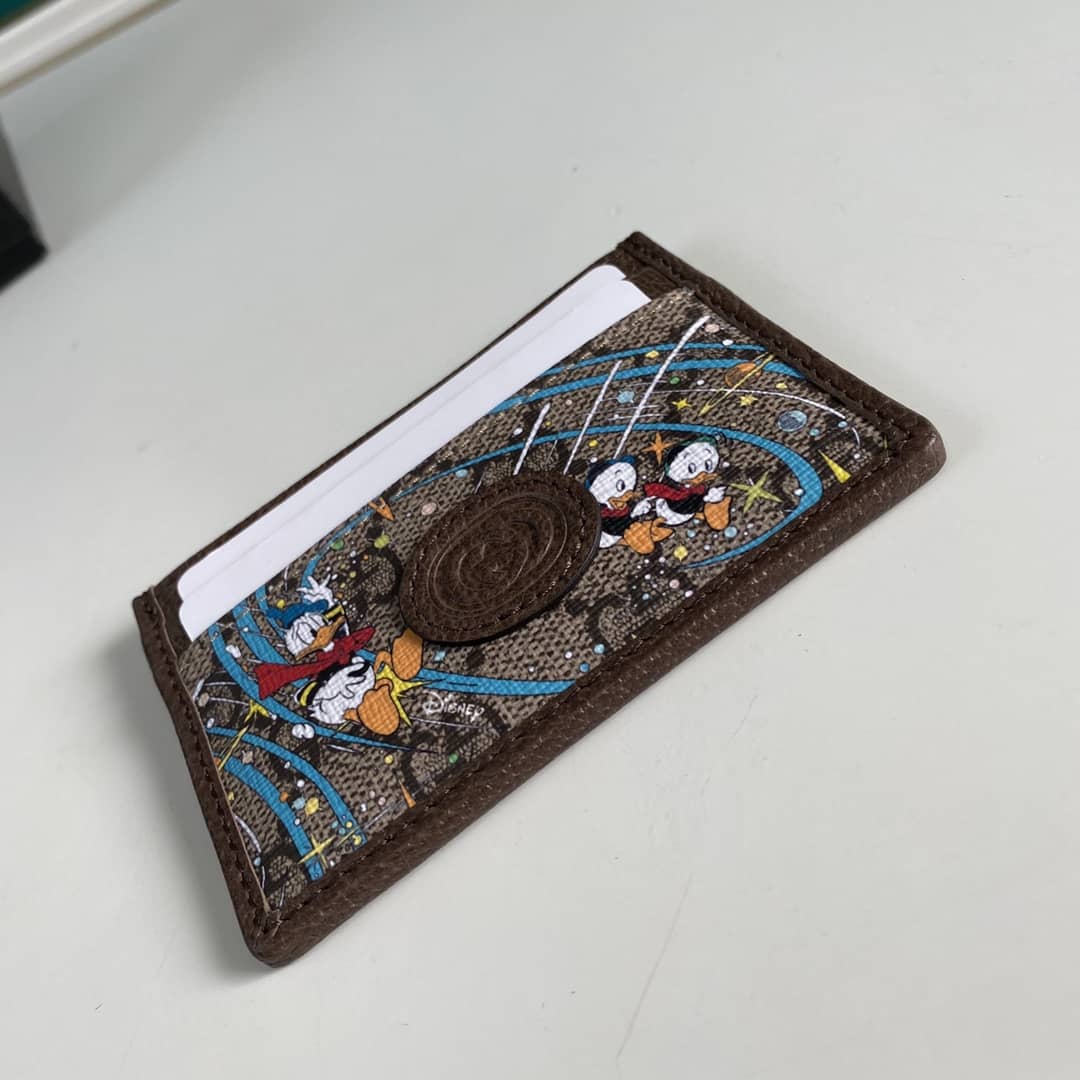 Gvc*1 x Disney Donald Duck Credit Card Holder Replica 647942