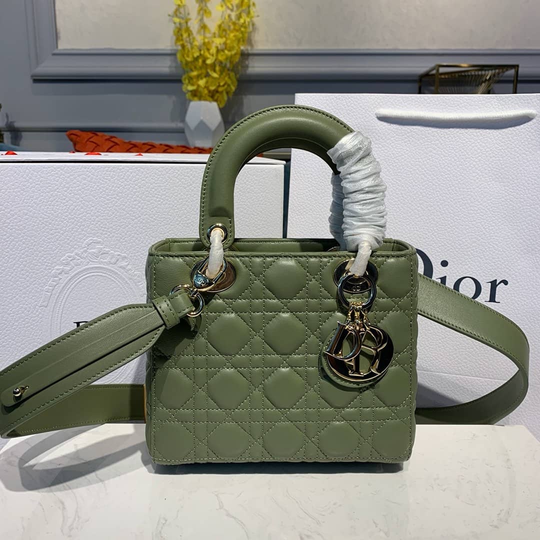 Chr1st1an D10r Lady D10r 20CM Replica Bag