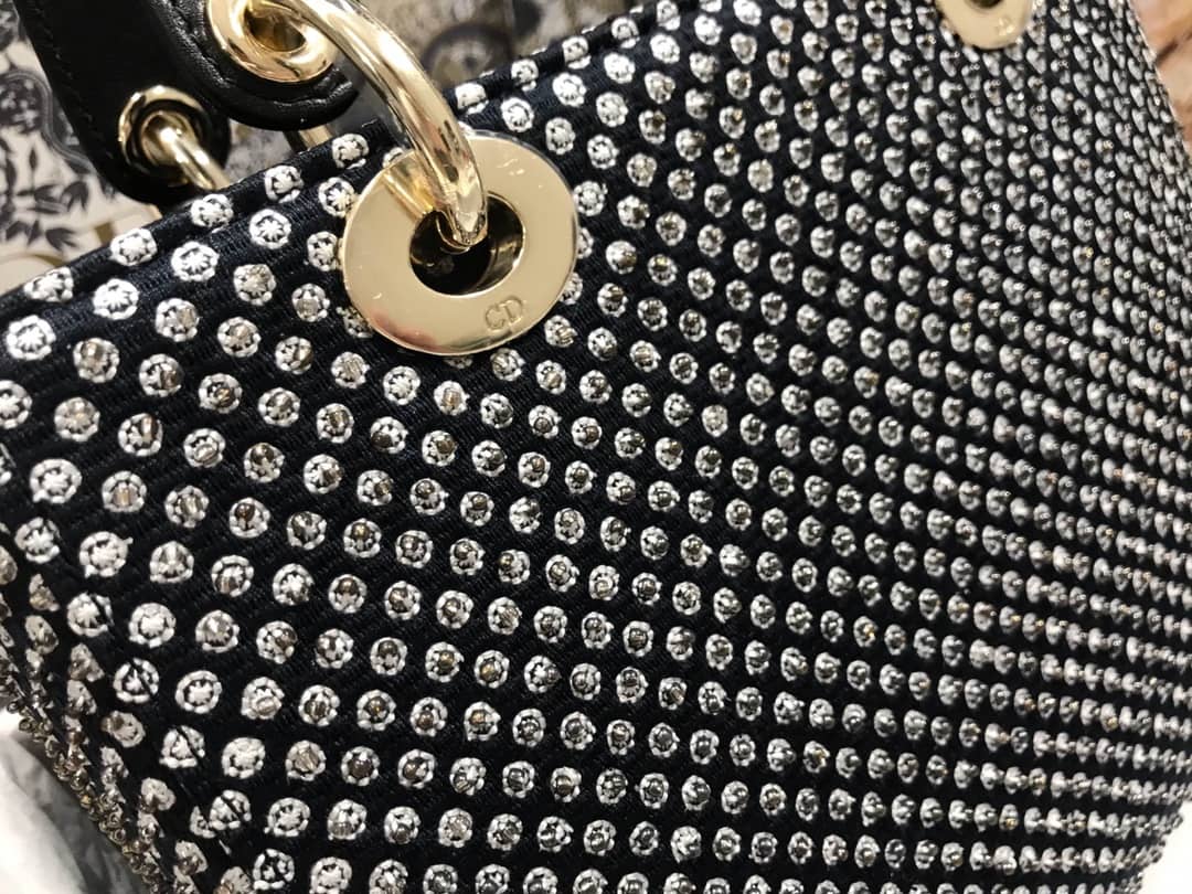 Chr1st1an D10r Lady D10r 24CM Replica Bag