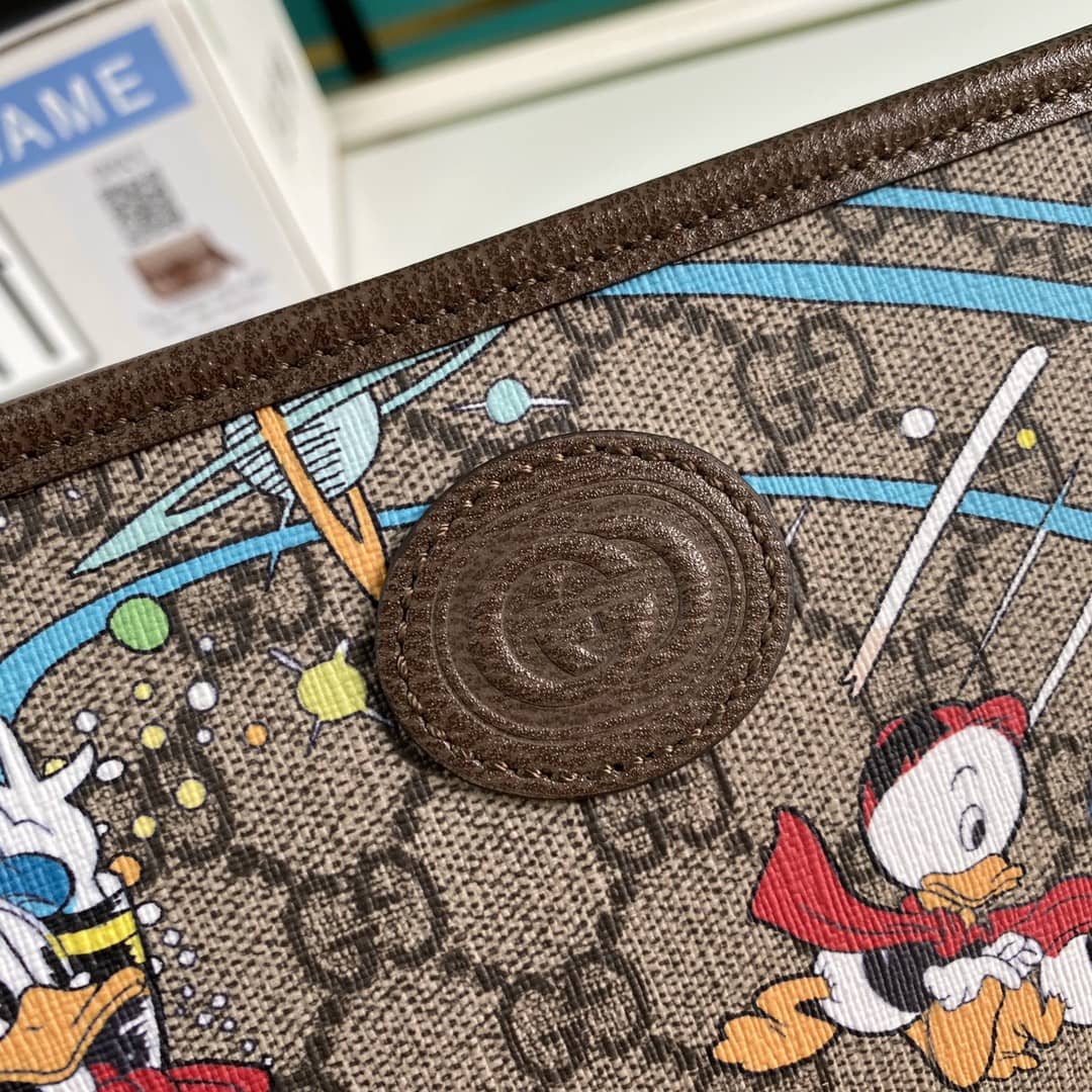 Gvc*1 X Disney  Donald Duck Cosmetic Case Replica 647929