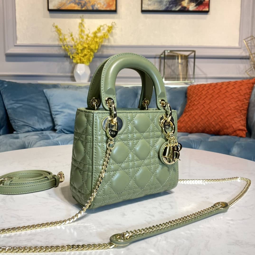 Chr1st1an D10r Lady D10r 17CM Replica Bag