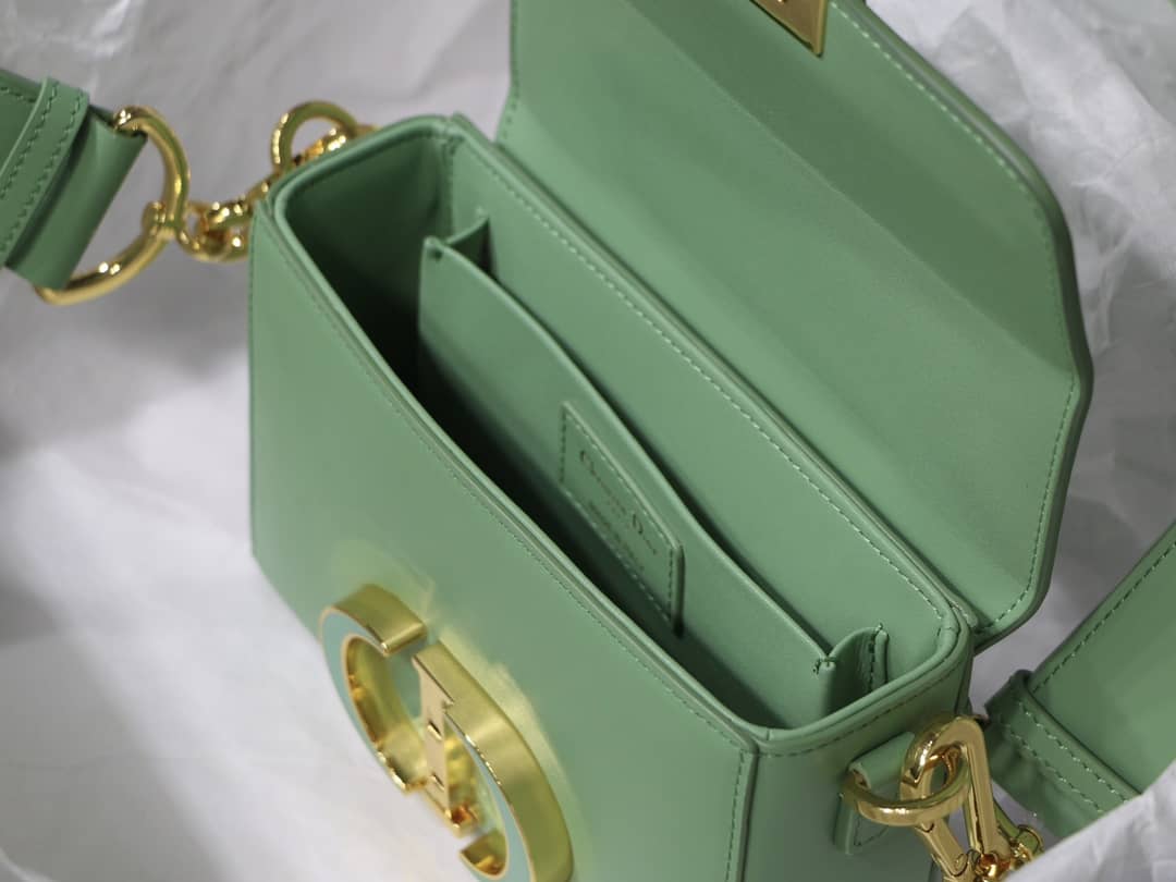 Chr1st1an D10r Montaigne Replica Bag
