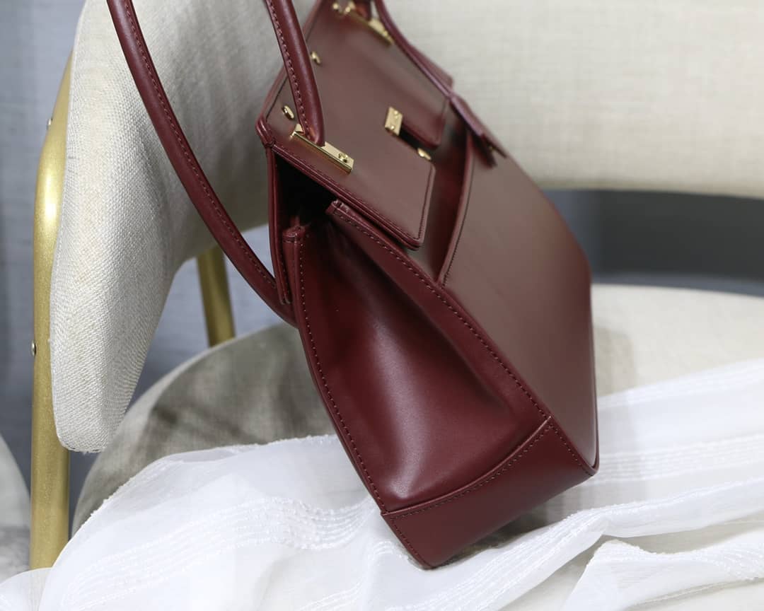 D10r Latte Smooth Calfskin Parisienne Bag