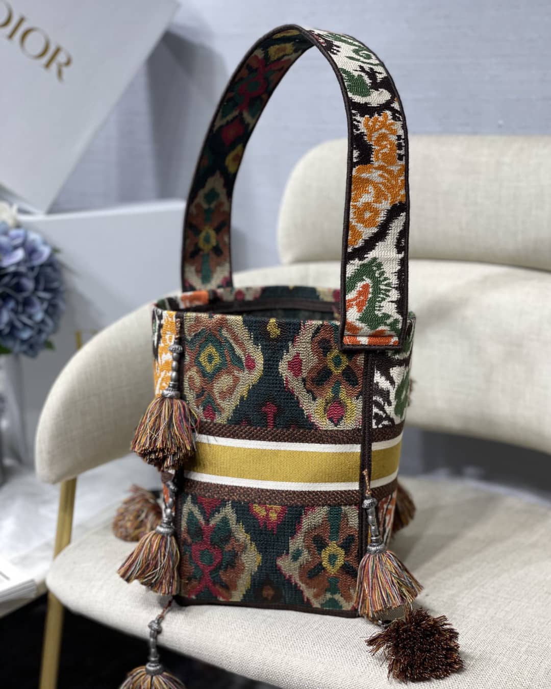 Chr1st1an D10r CD Bubble Embroidered Replica Bucket Bag