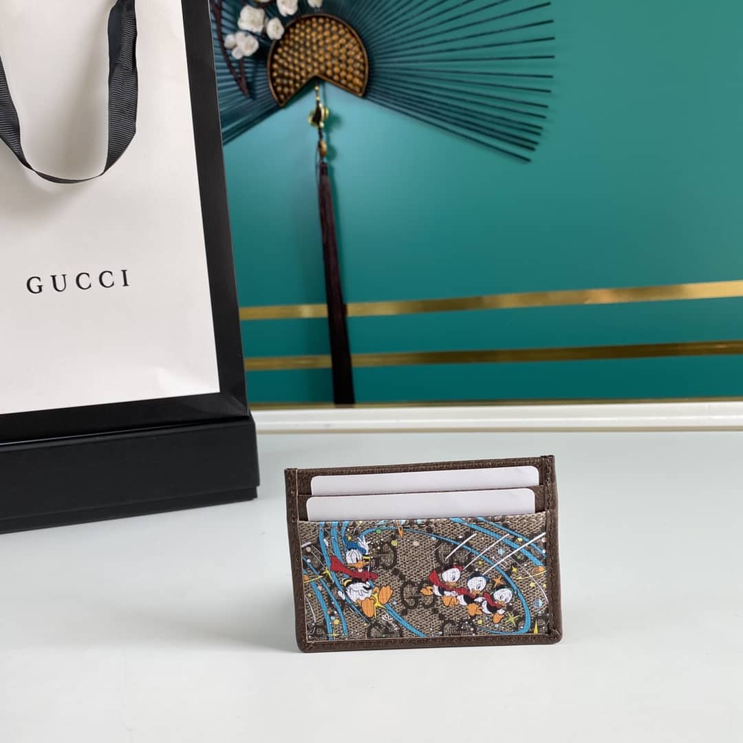 Gvc*1 x Disney Donald Duck Credit Card Holder Replica 647942