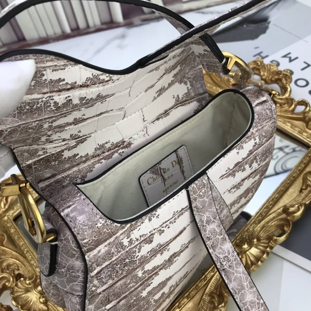 D10r Saddle Bag Dupe