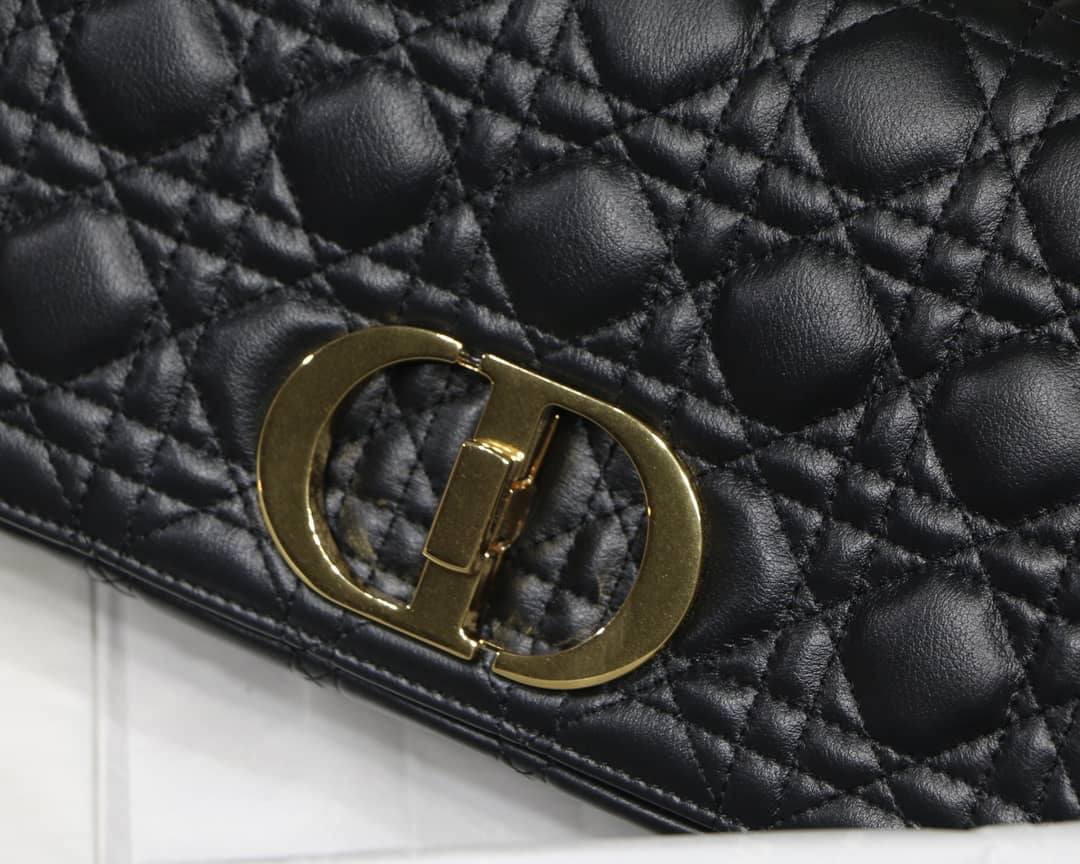 Chr1st1an D10r Caro Replica Bag