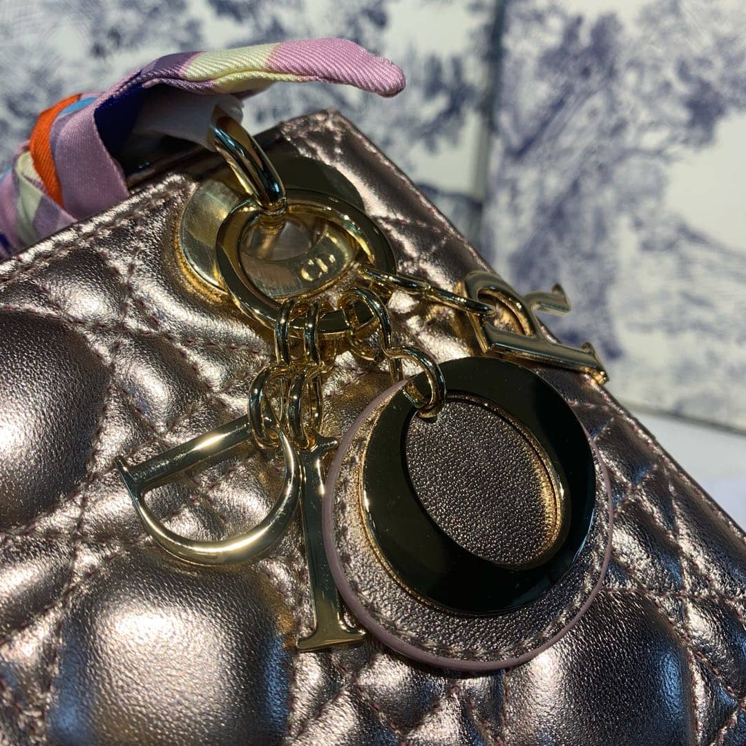 Chr1st1an D10r Lady D10r 17CM Replica Bag