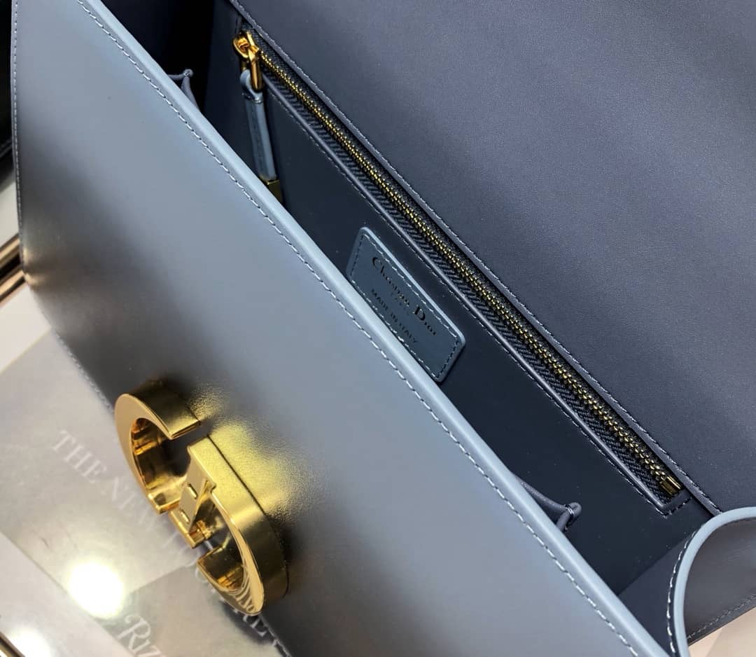 Chr1st1an D10r 30 Montaigne Replica Bag