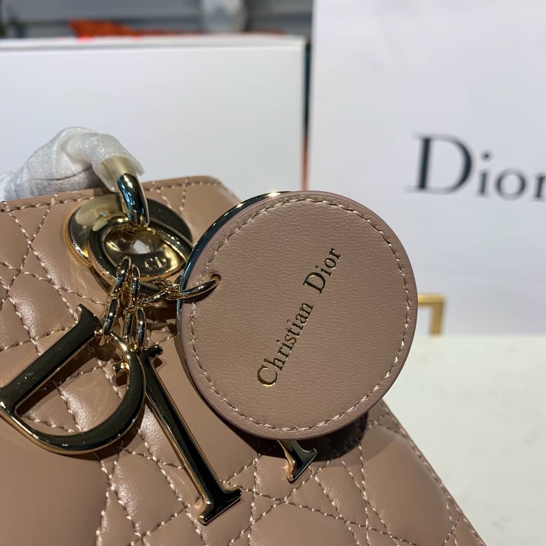 Chr1st1an D10r Lady D10r 20CM Replica Bag