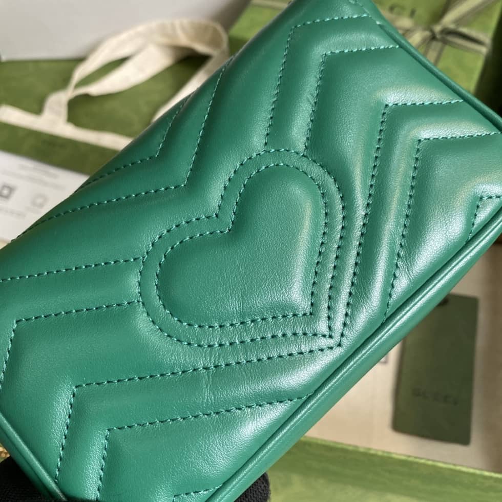 Gvc*1 GG Marmont Quilting S*per Mini 476433 Replica Crossbody Bag