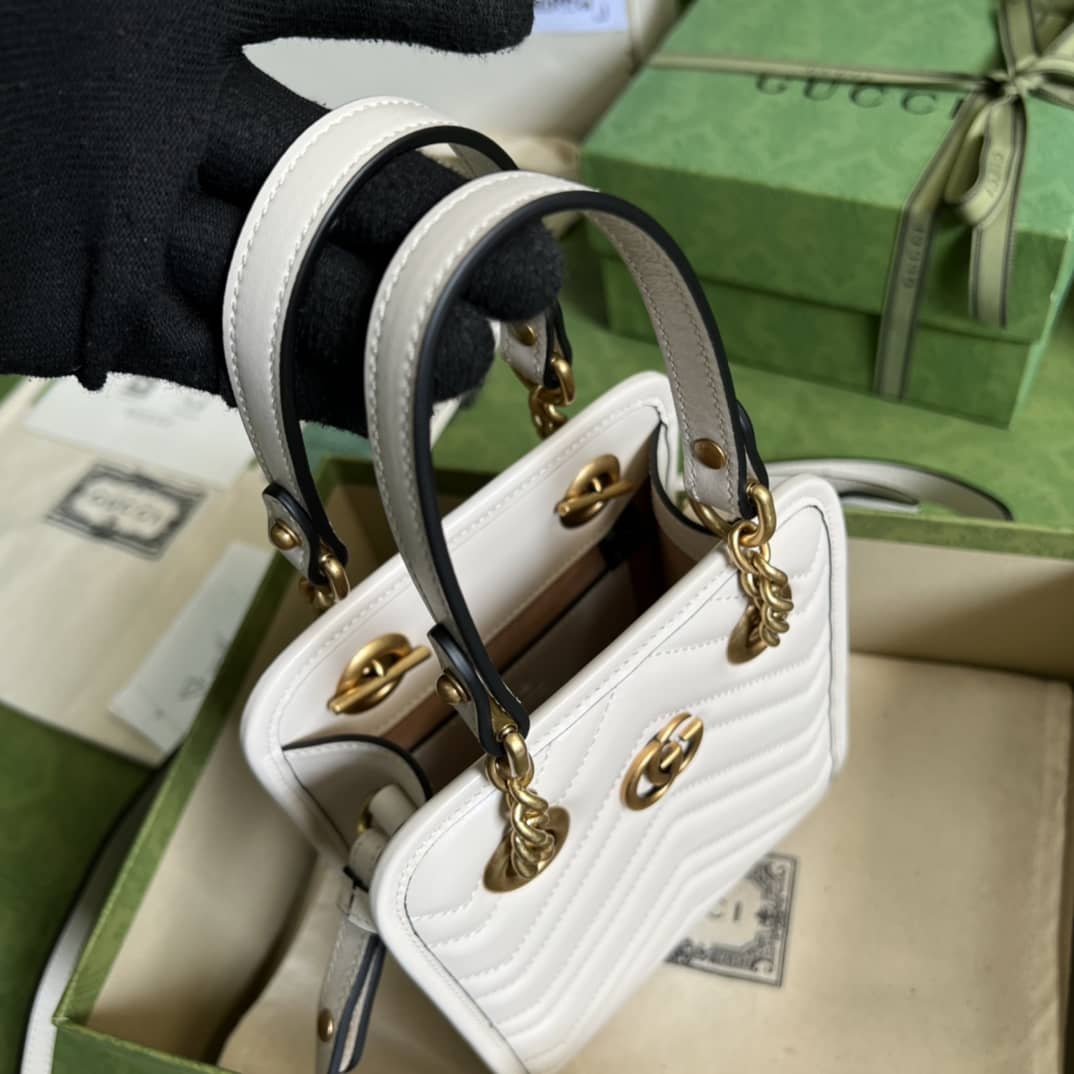 Gvc*1 GG Marmont Matelassé Mini Crossbody Bag 696123 Replica