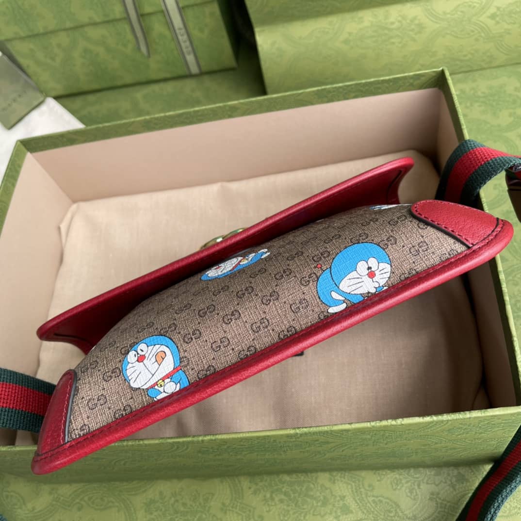 Gvc*1 Doraemon x Gvc*1 Small Belt Bag Replica 647817