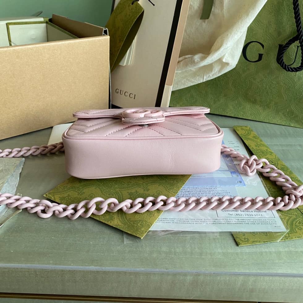 Gvc*1 GG Marmont Quilting S*per Mini 476433 Replica Crossbody Bag