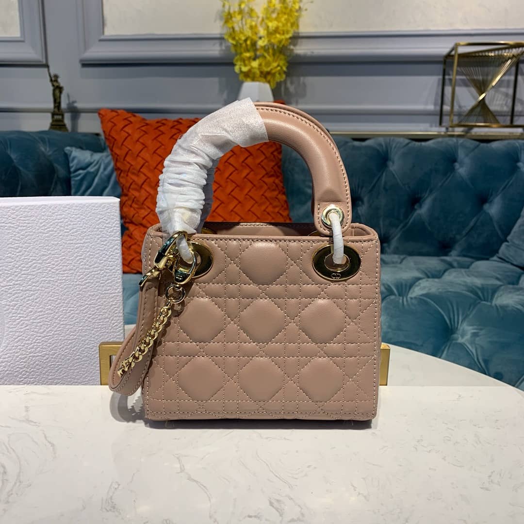 Chr1st1an D10r Lady D10r 17CM Replica Bag